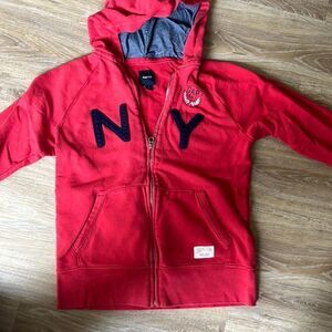 𝅺GAP Red and Navy Blue Youth Long Sleeved Hoodie.  Size Xtra Large